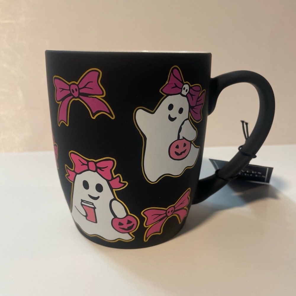Cobwebs & Cauldrons Halloween Mug Pink And White Ghosts On Black New